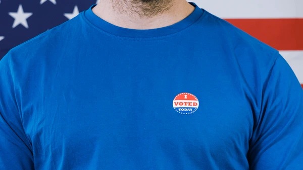 Can You Wear Political Clothing to Vote