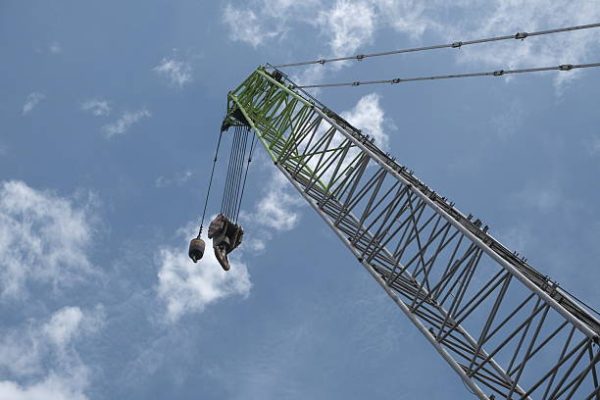 Heavy Equipment Lifting