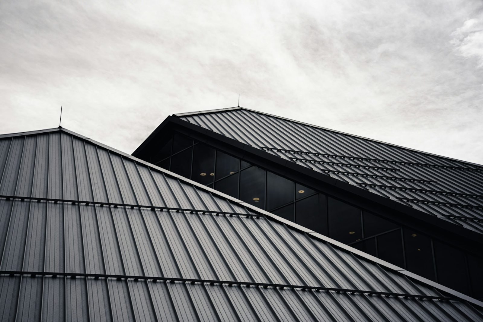 Roofing Contractor in Art, TX